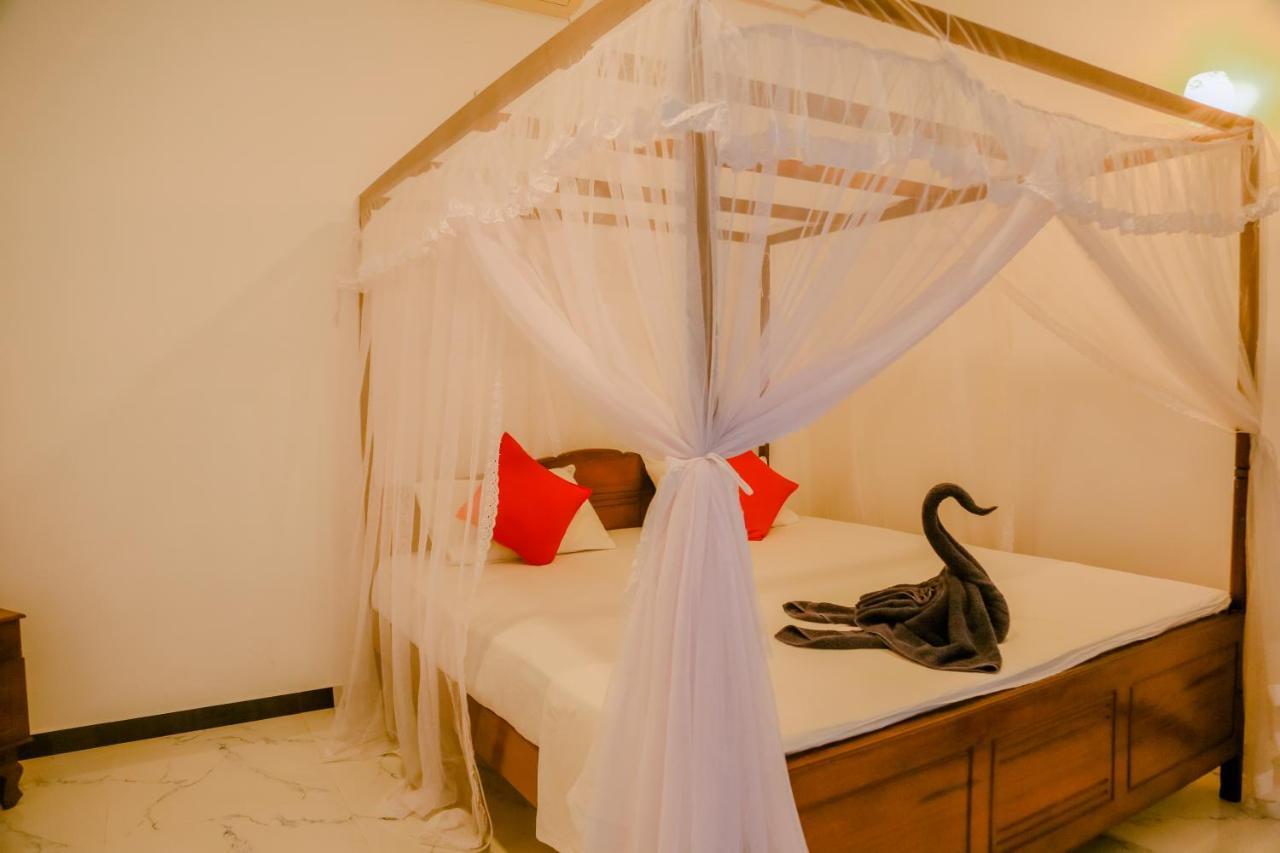 Sajana Ocean Hill Bed & Breakfast Mirissa Dış mekan fotoğraf