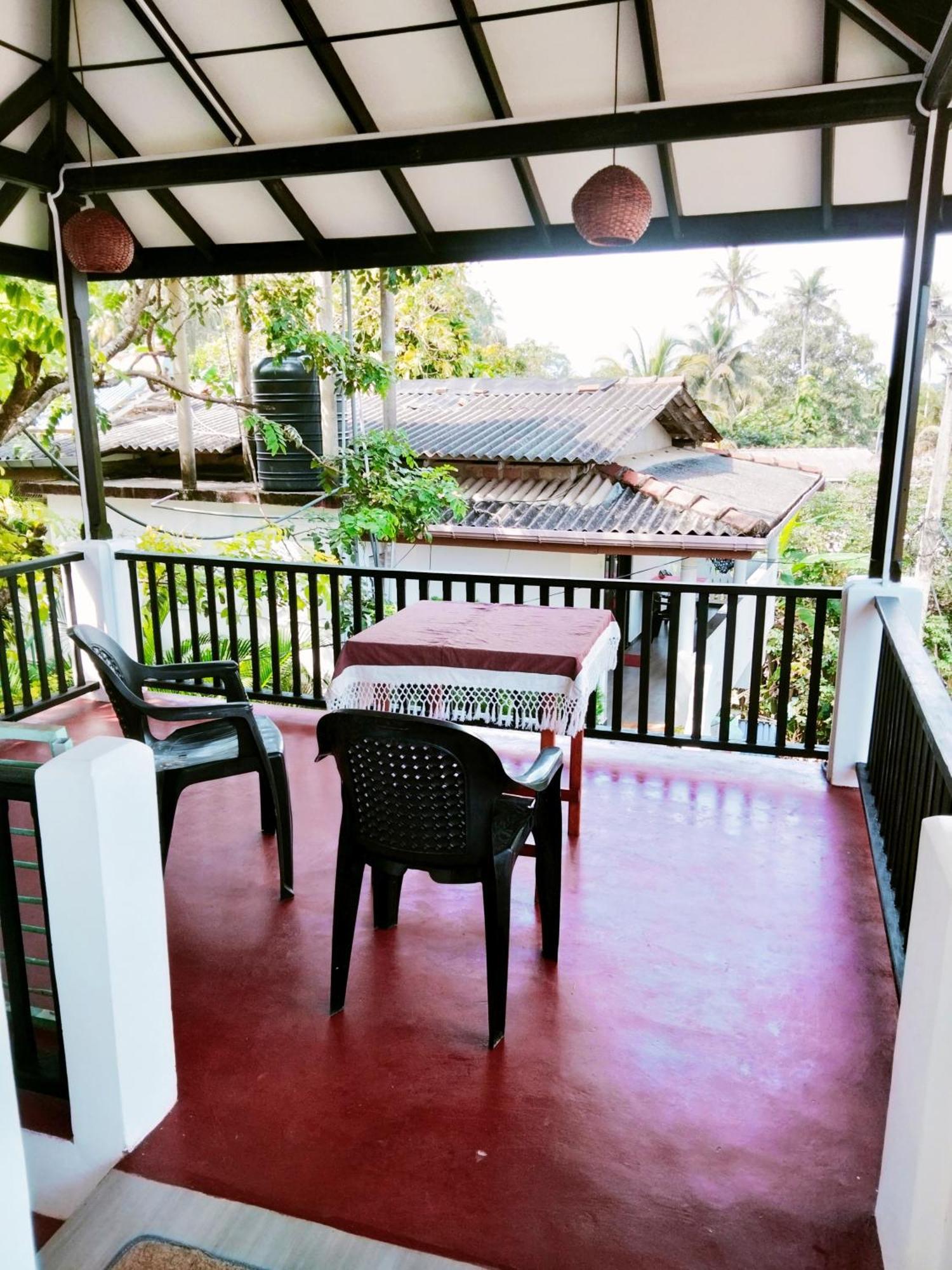 Sajana Ocean Hill Bed & Breakfast Mirissa Oda fotoğraf