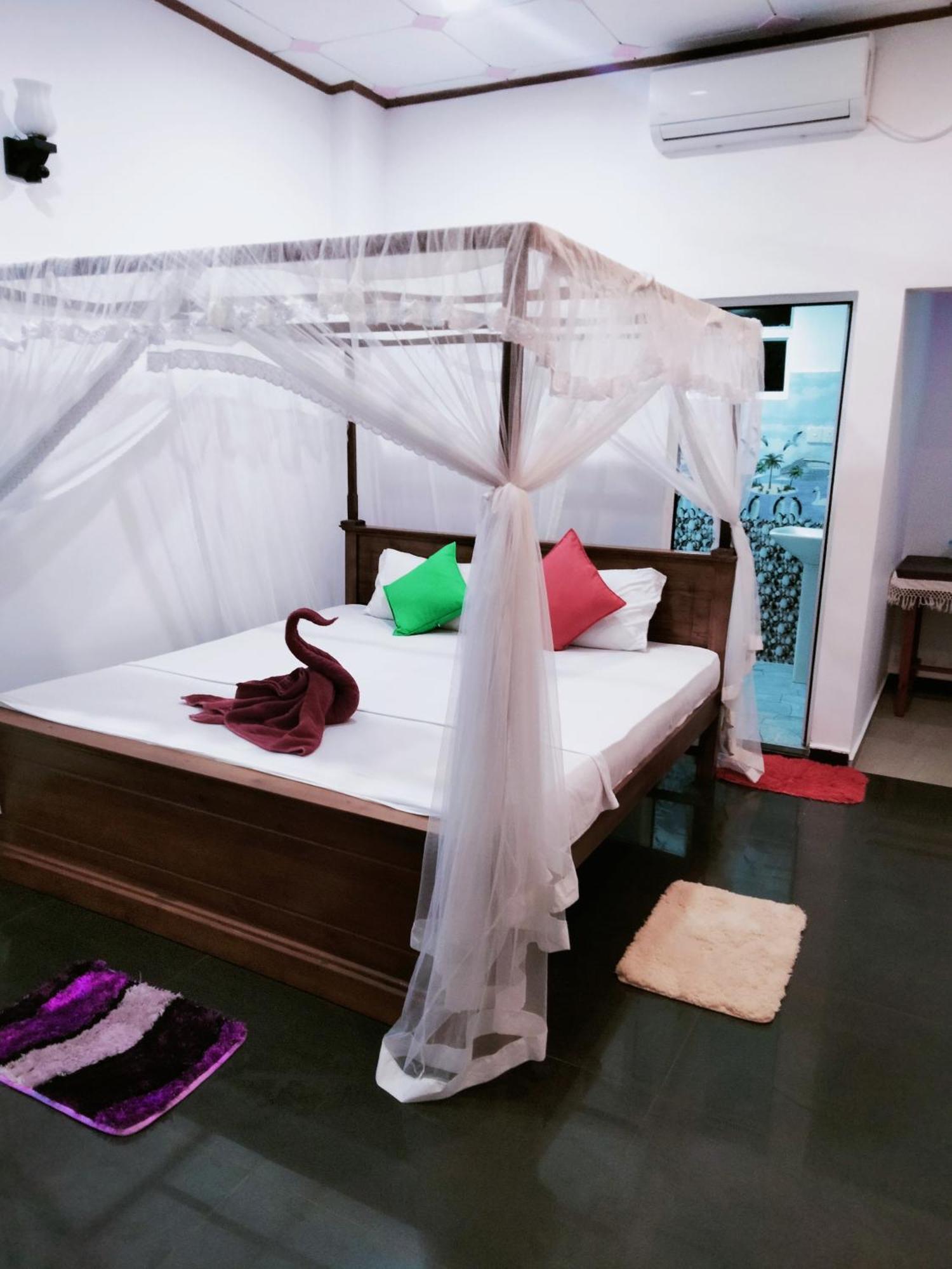 Sajana Ocean Hill Bed & Breakfast Mirissa Oda fotoğraf