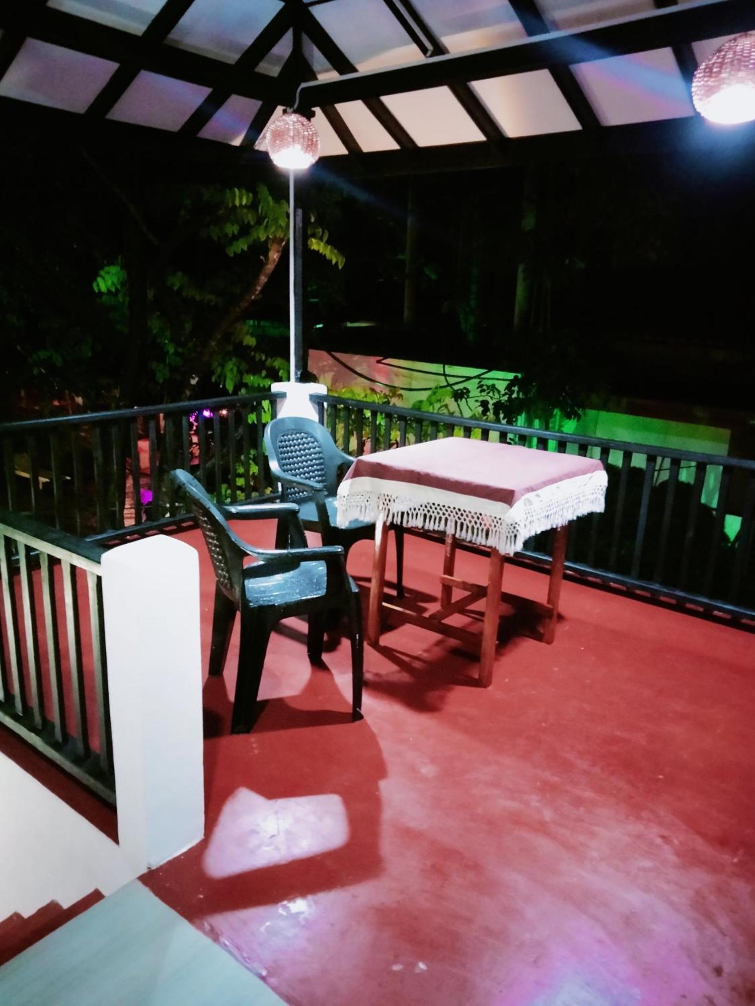 Sajana Ocean Hill Bed & Breakfast Mirissa Oda fotoğraf